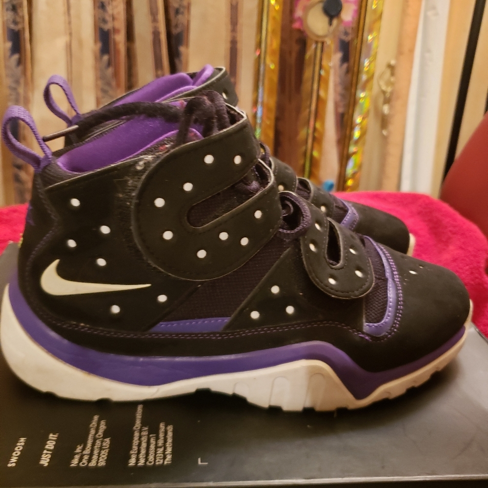 Boys sneakers